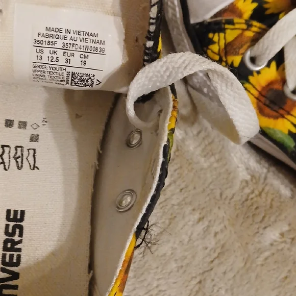 Converse Kids Sunflower Sneakers - Black and Yellow - Picture 4 of 7